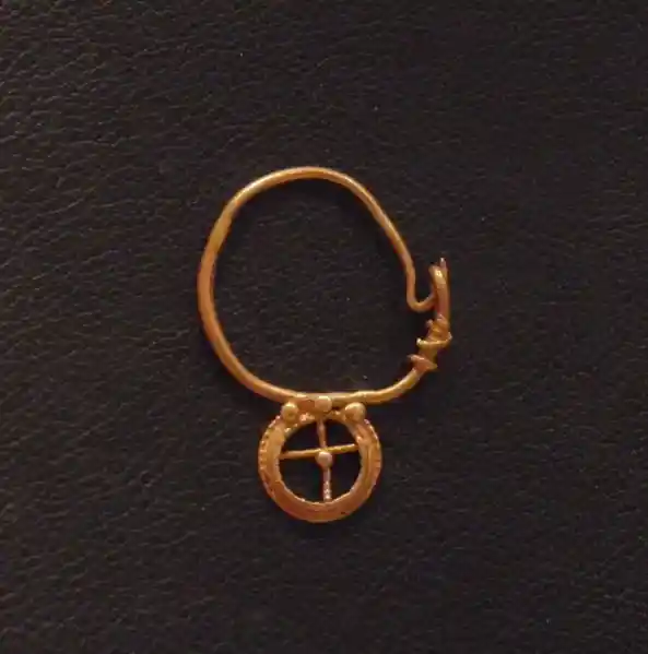 Relics from Late Antique culture and Avar-Byzantine contacts